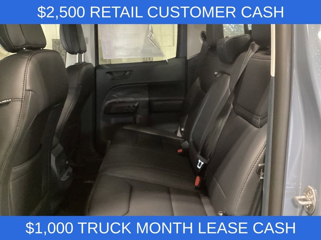 New 2025 Ford Maverick Lariat w/ Black Appearance Package image 13