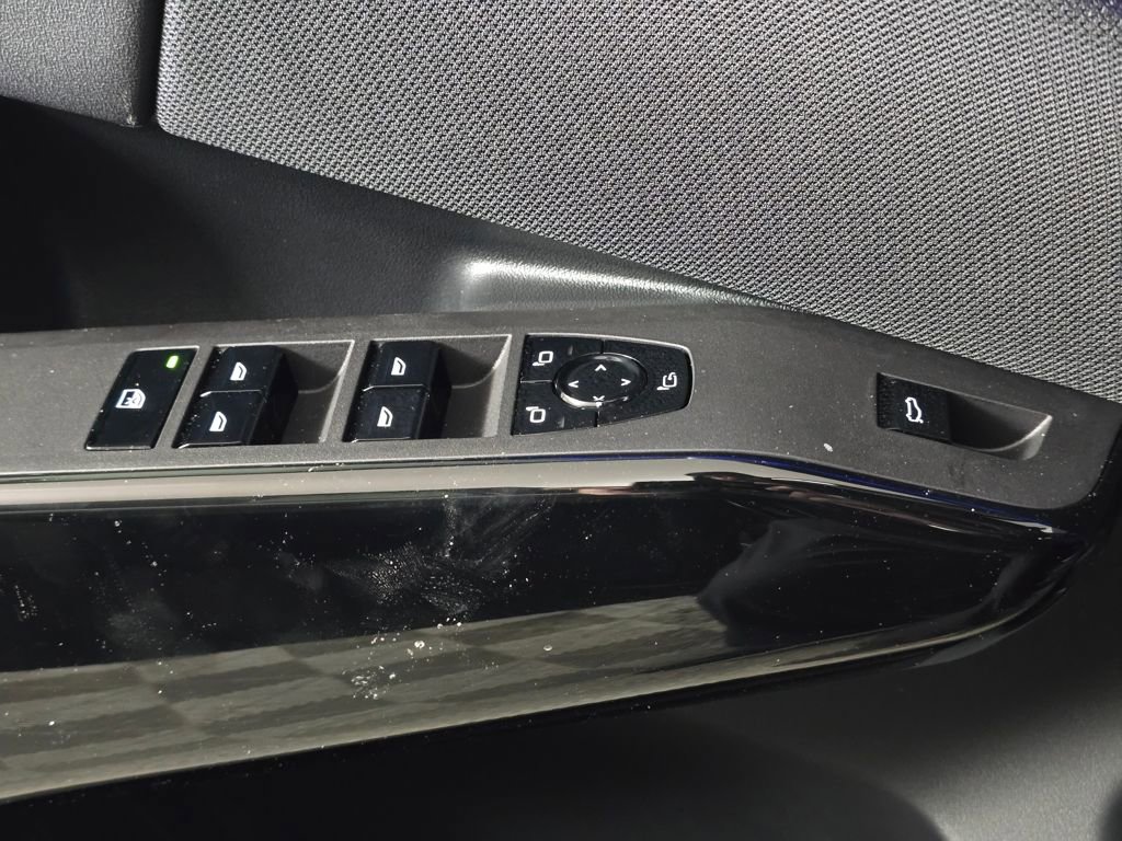 New 2026 BMW X3 xDrive30 w/ Premium Package image 14