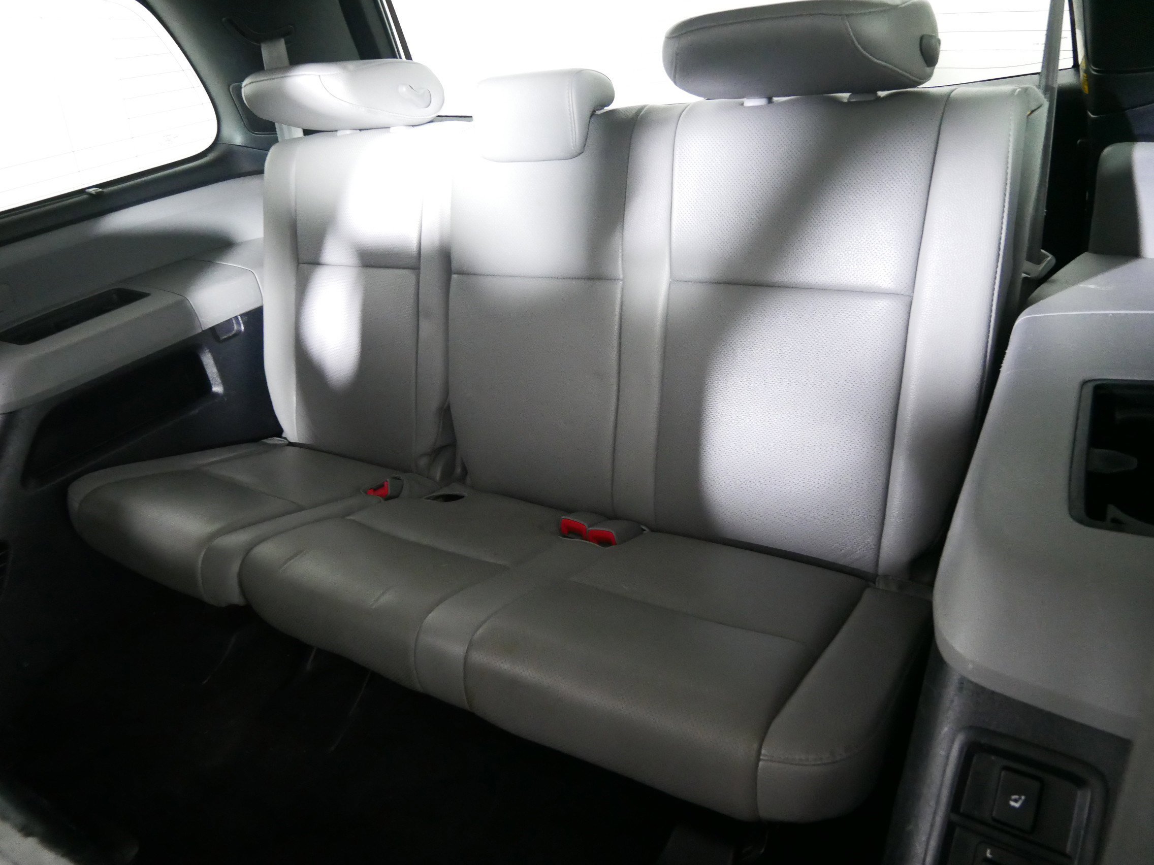 Used 2012 Toyota Sequoia Platinum image 33