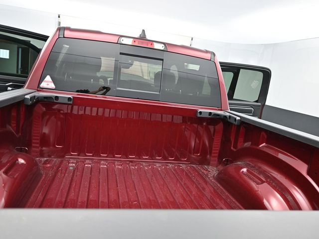 New 2026 RAM 1500 4x4 Crew Cab image 18