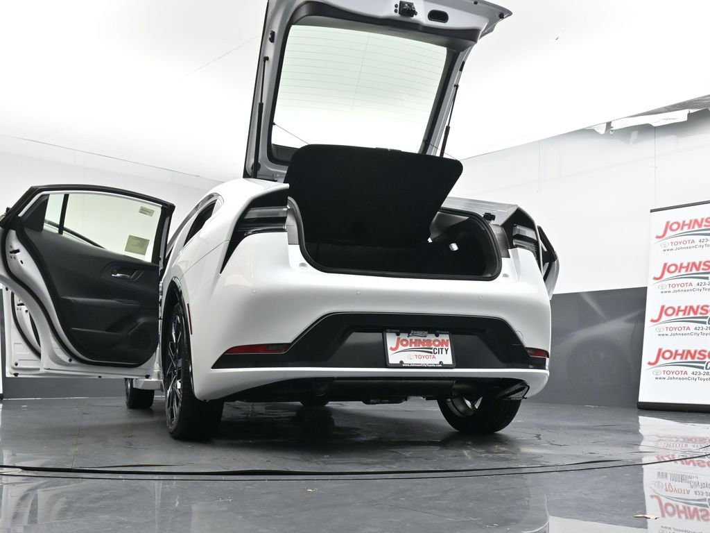 New 2026 Toyota Prius Plug-In Hybrid FWD image 41