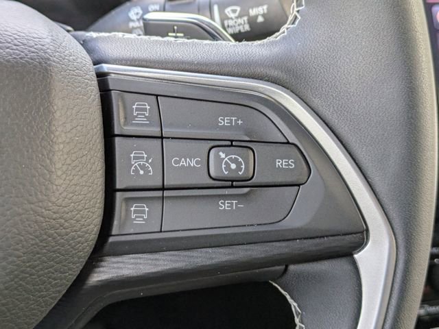 Used 2024 Jeep Grand Cherokee L Laredo image 32