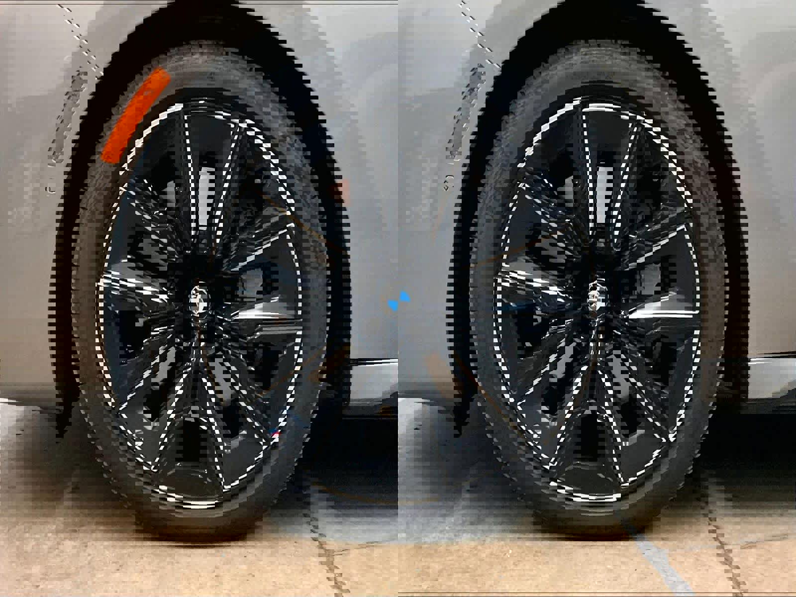 Certified 2025 BMW 760i xDrive 760i xDrive image 12