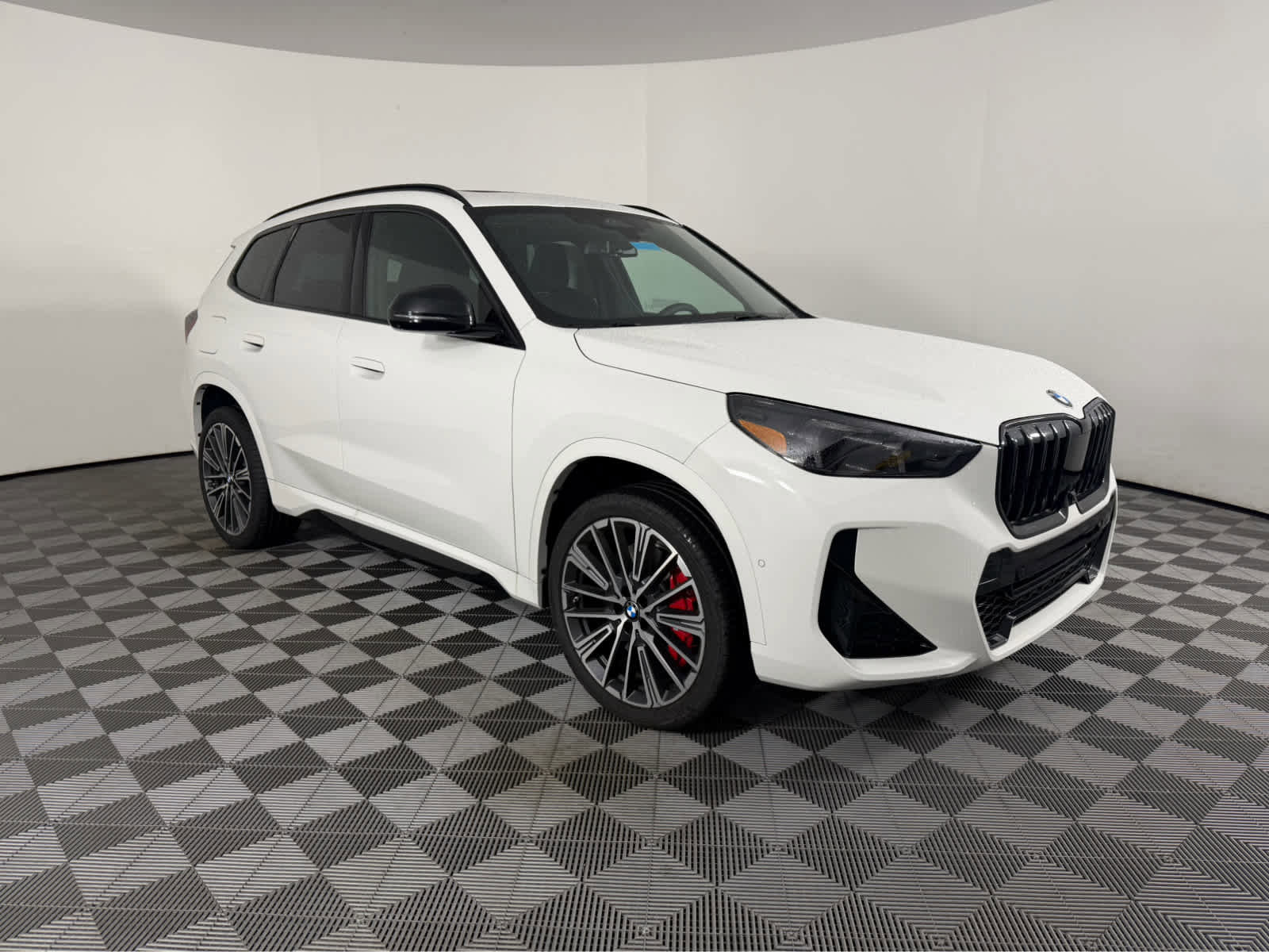New 2026 BMW X1 xDrive28i w/ Technology Package image 1