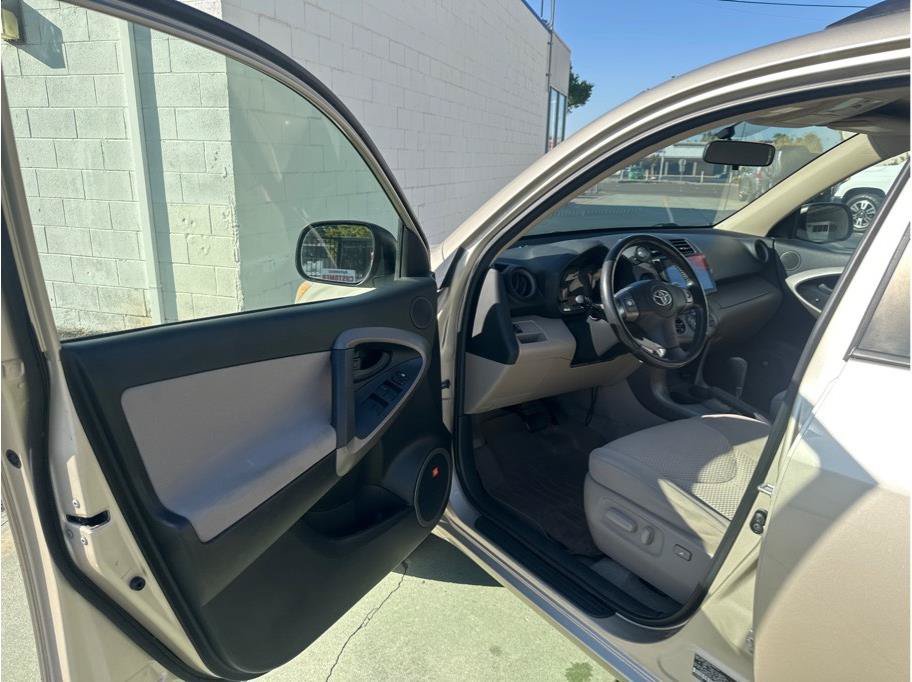Used 2007 Toyota RAV4 Limited FWD image 13