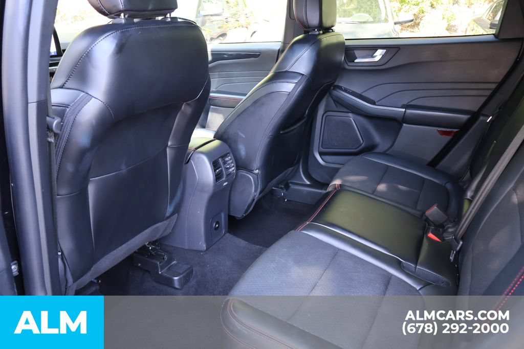 Used 2025 Ford Escape ST-Line AWD/4WD image 16