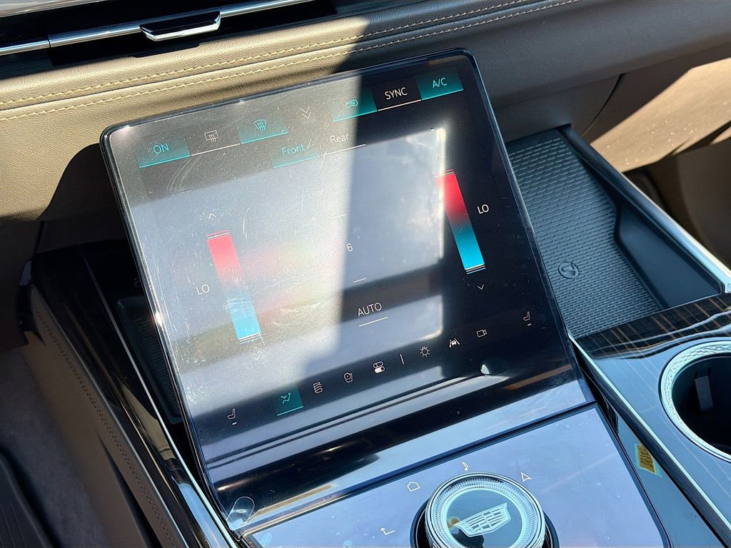 New 2026 Cadillac Escalade Luxury w/ Touring Package AWD/4WD image 16