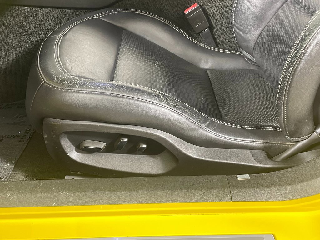 Used 2015 Chevrolet Corvette Stingray Coupe w/ 2LT Preferred Equipment Group image 24