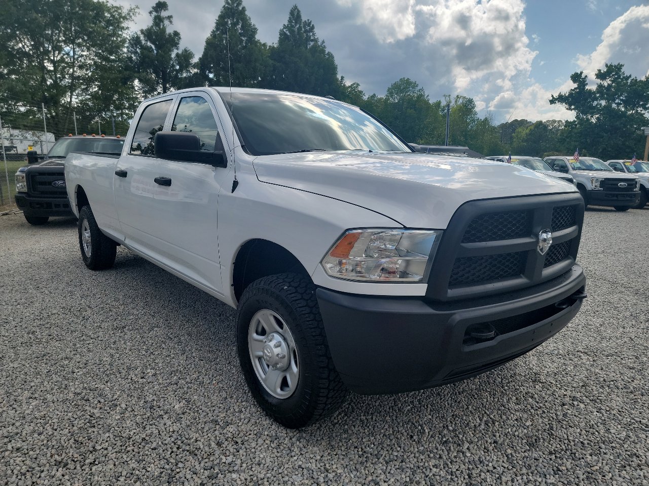 Used 2017 RAM 2500 Tradesman image 7