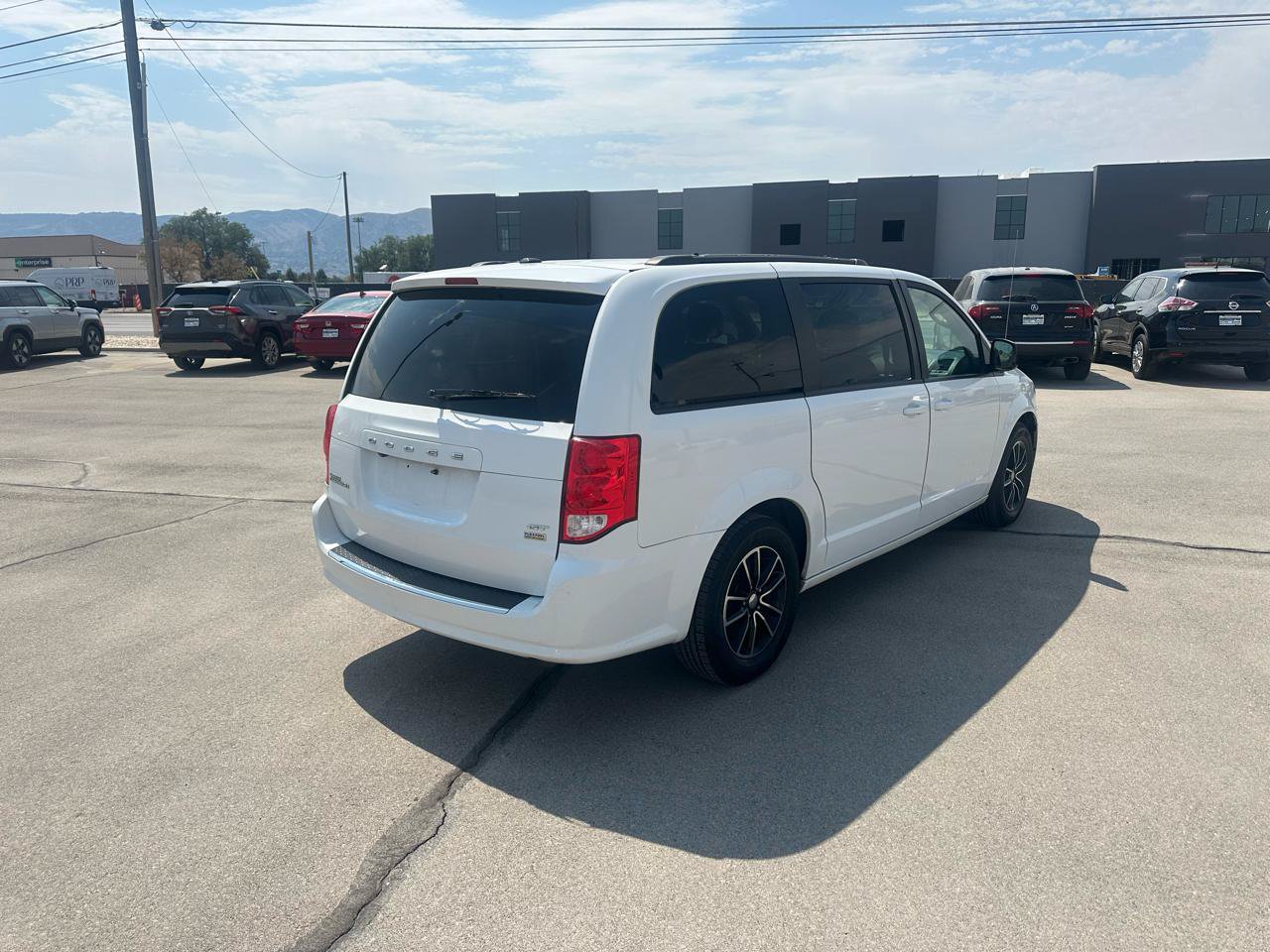 Used 2018 Dodge Grand Caravan GT FWD image 13