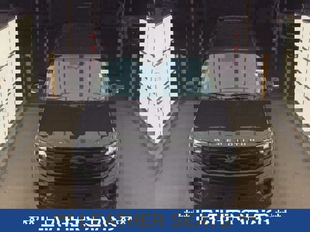 Used 2025 Ford Expedition Max Active image 3