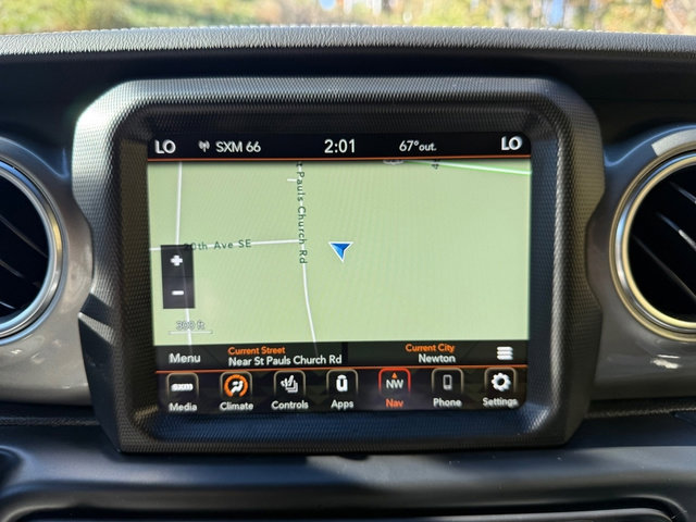 Used 2022 Jeep Wrangler Unlimited Sahara w/ Cold Weather Group image 25