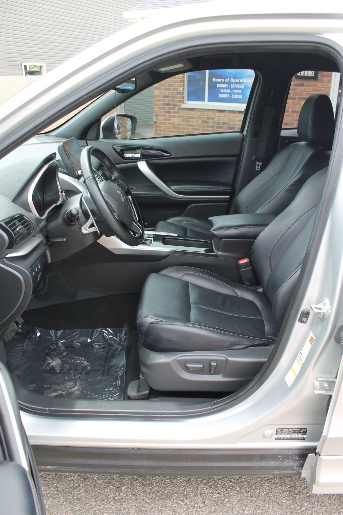 Used 2023 Mitsubishi Eclipse Cross SEL AWD/4WD image 17