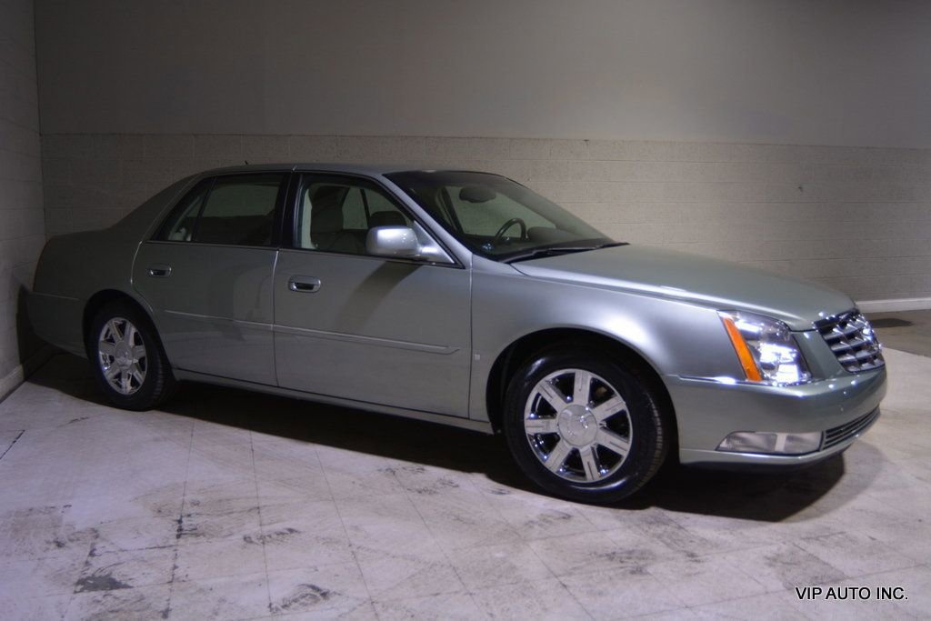 Used 2007 Cadillac DTS Luxury I w/ Trunk Convenience Package image 29