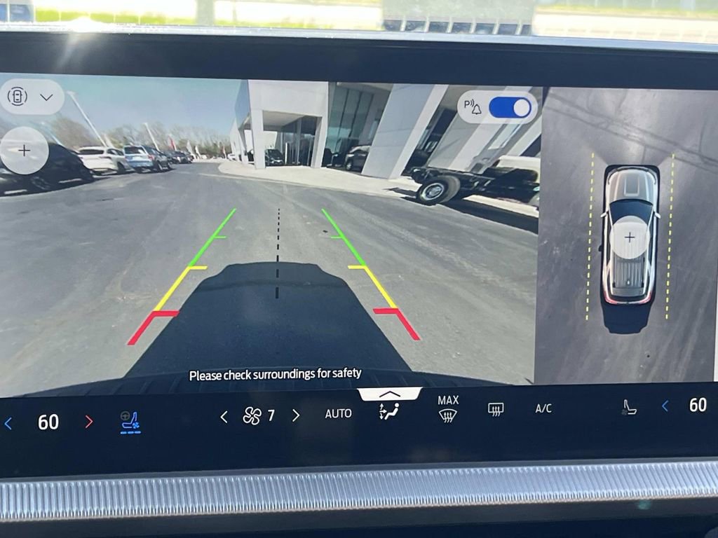 Used 2025 Ford Explorer Platinum image 21