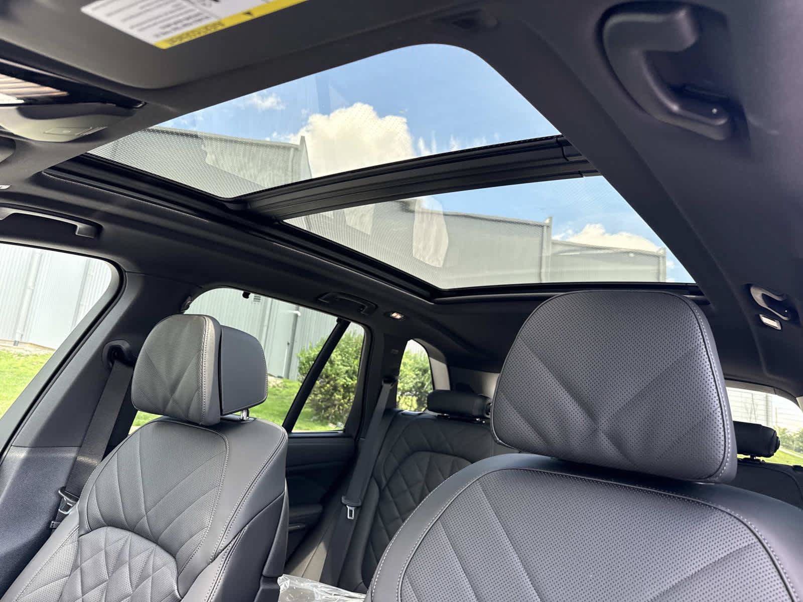 New 2026 BMW X5 M60i AWD/4WD image 4