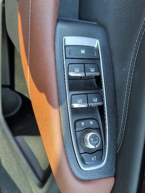 Used 2020 Subaru Outback Touring XT AWD/4WD image 16