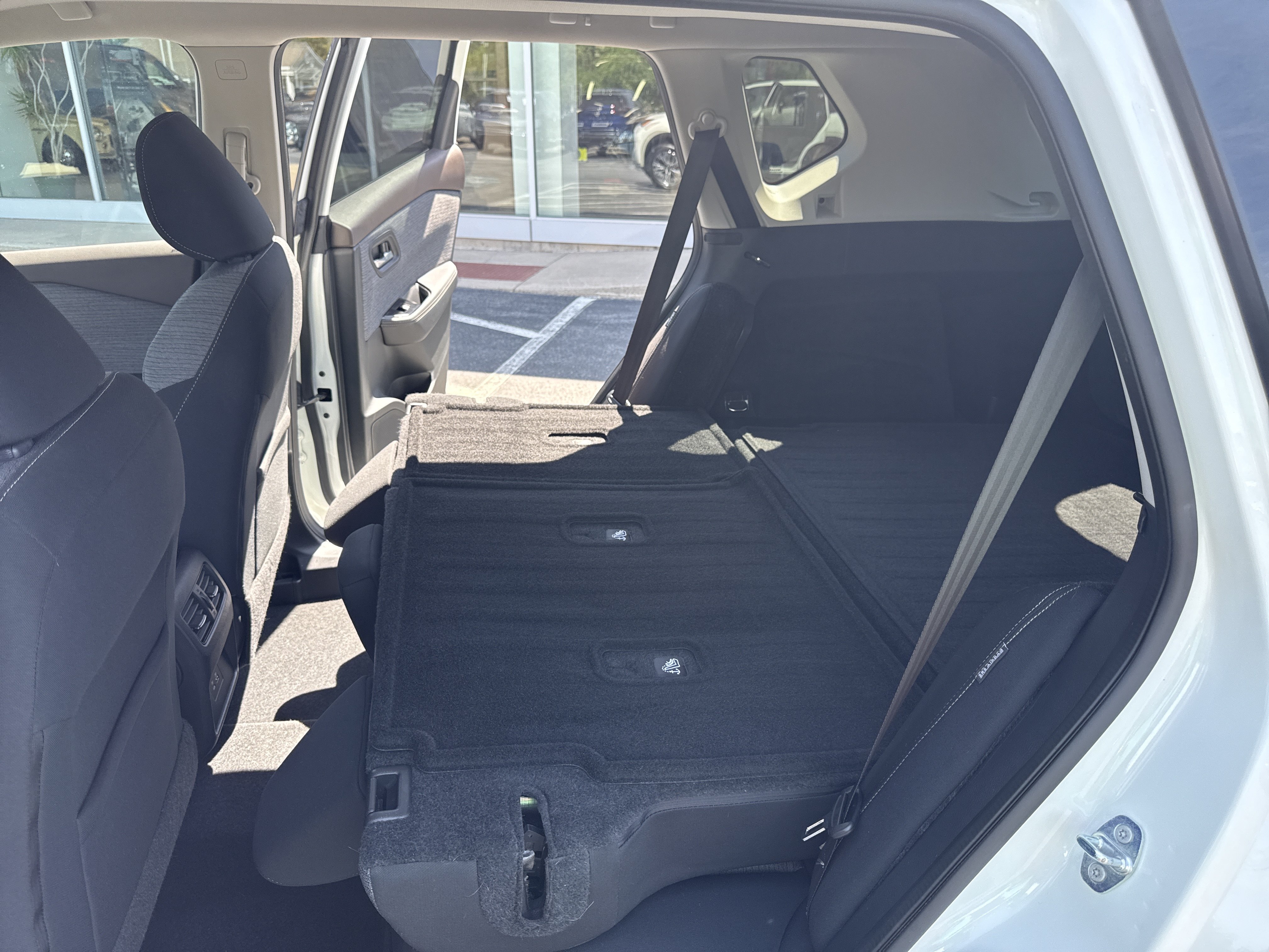 Used 2021 Nissan Rogue SV AWD/4WD image 19