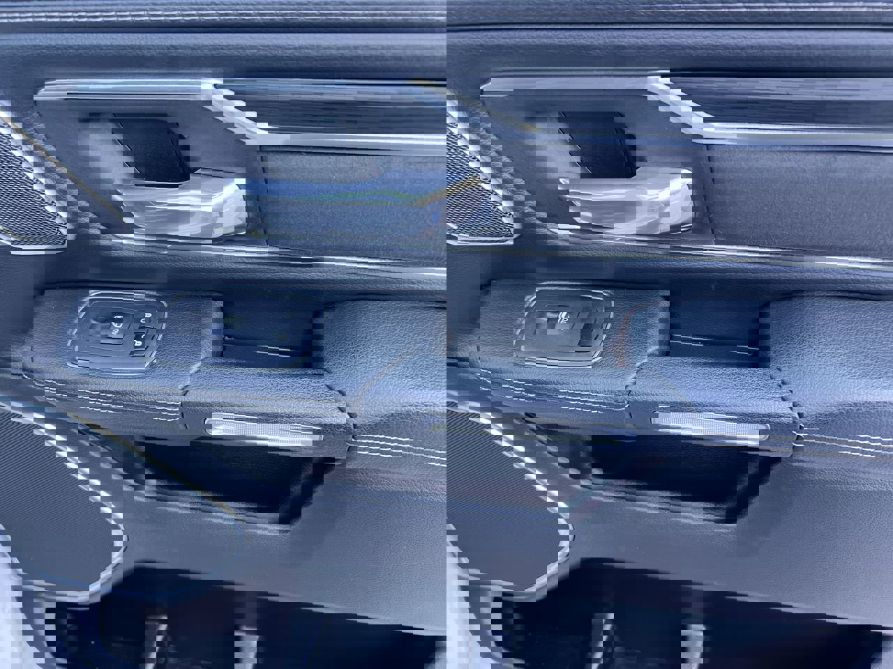 Used 2023 RAM 1500 Laramie image 29