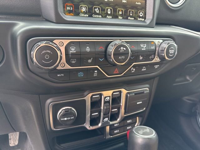 Used 2023 Jeep Wrangler Unlimited Sahara w/ Cold Weather Group AWD/4WD image 27