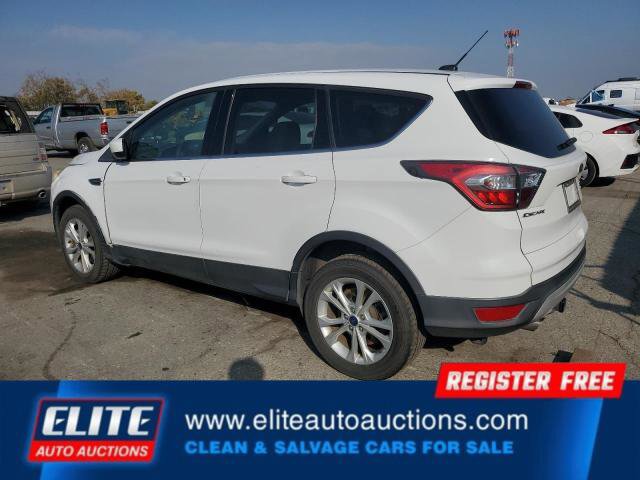 Used 2017 Ford Escape SE image 3