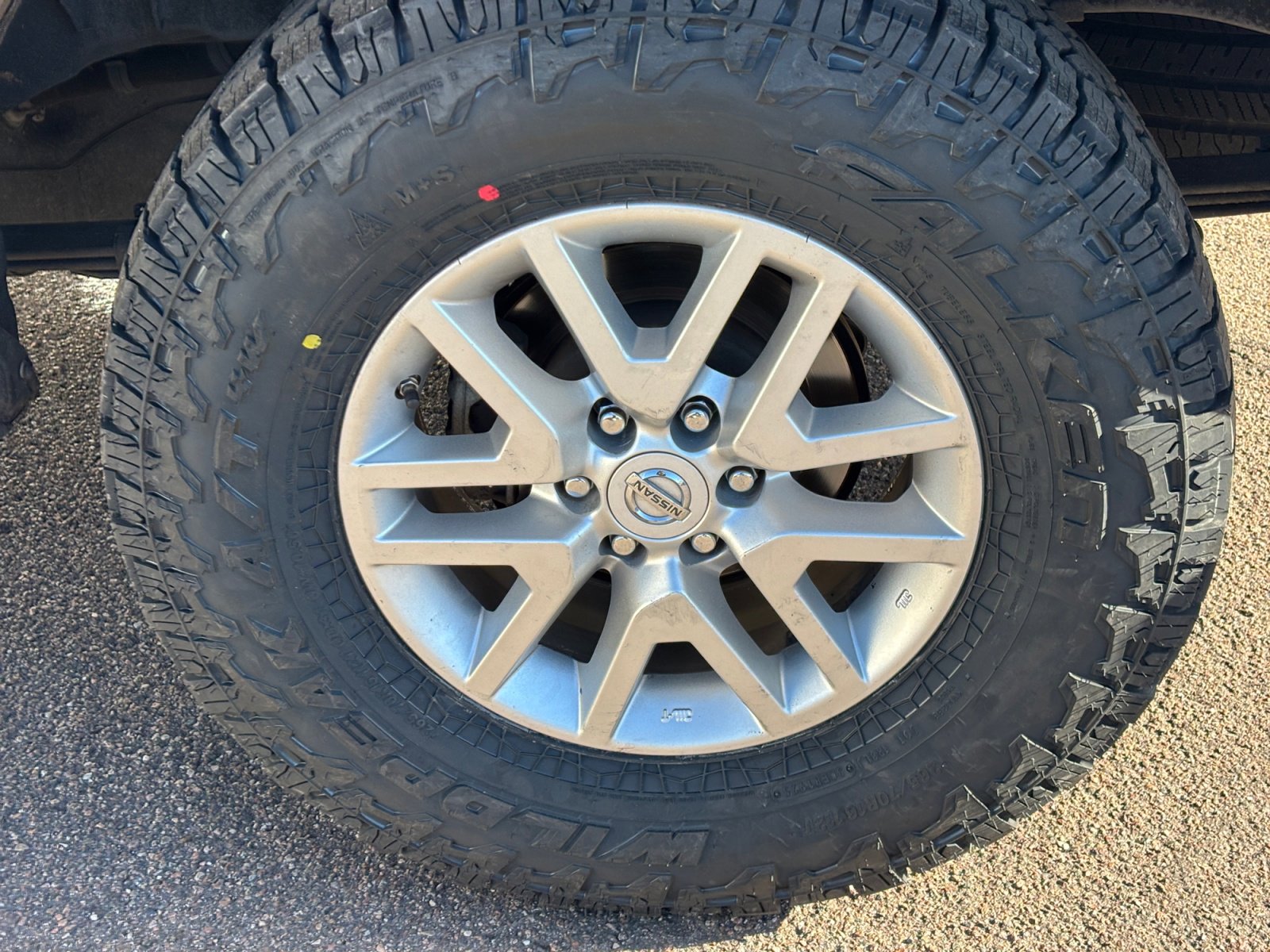 Used 2016 Nissan Frontier SV image 25