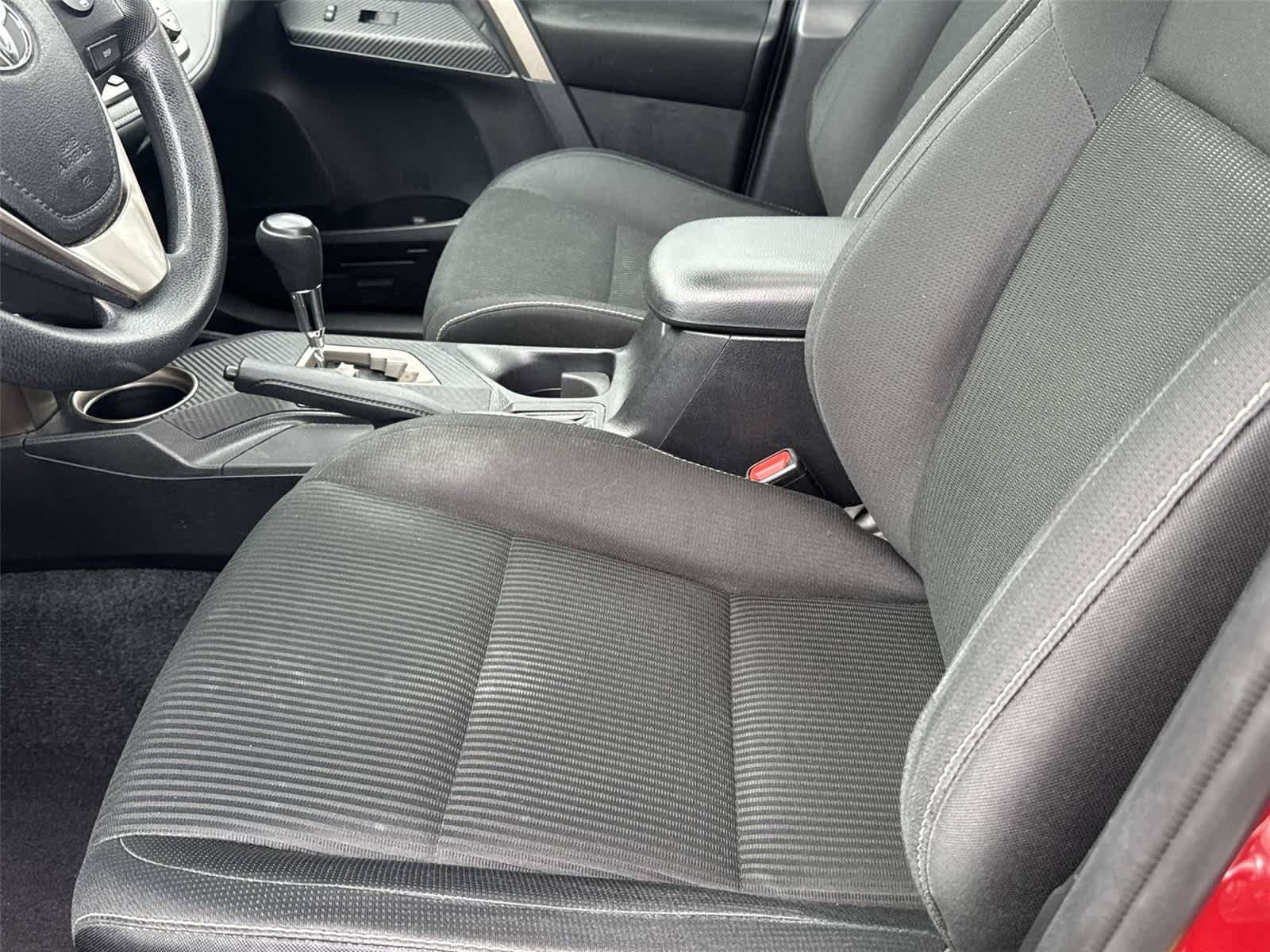 Used 2013 Toyota RAV4 XLE AWD/4WD image 12