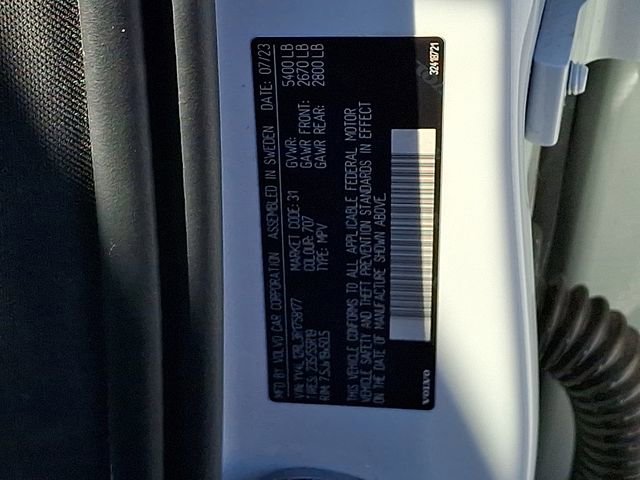 Used 2024 Volvo XC60 B5 Plus w/ Protection Package Premier image 34