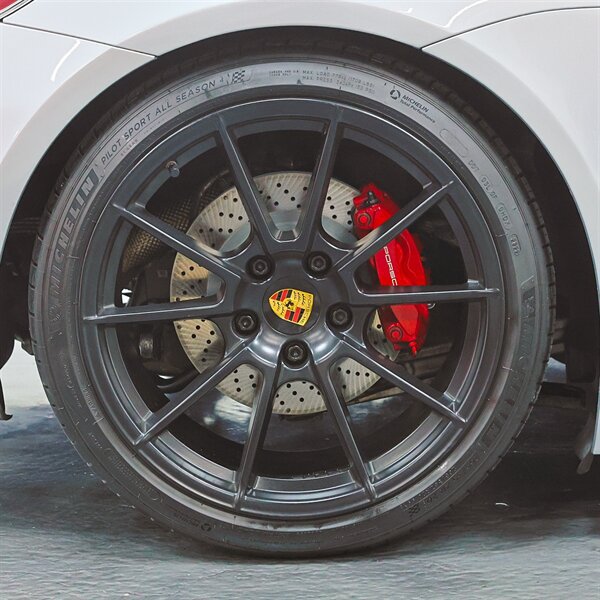 Used 2016 Porsche Boxster Spyder RWD image 65