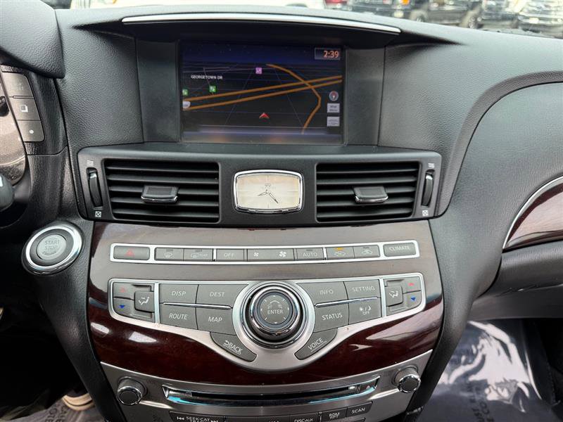 Used 2011 INFINITI M37 x w/ Premium Pkg image 31