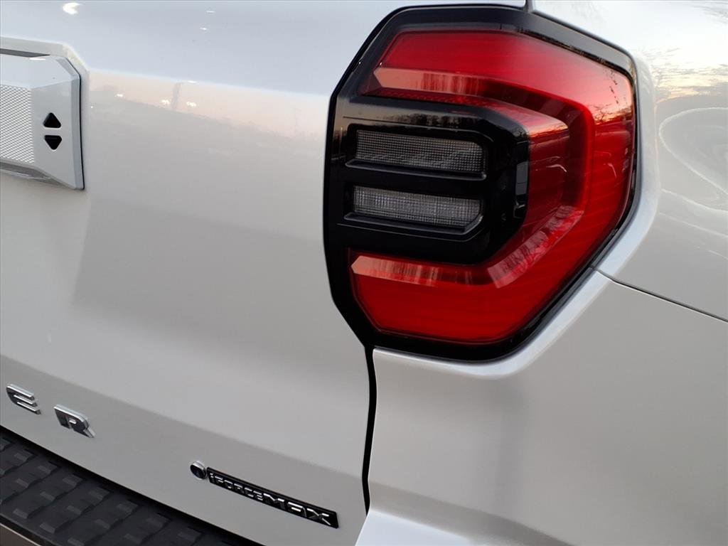 Used 2025 Toyota 4Runner Limited image 11