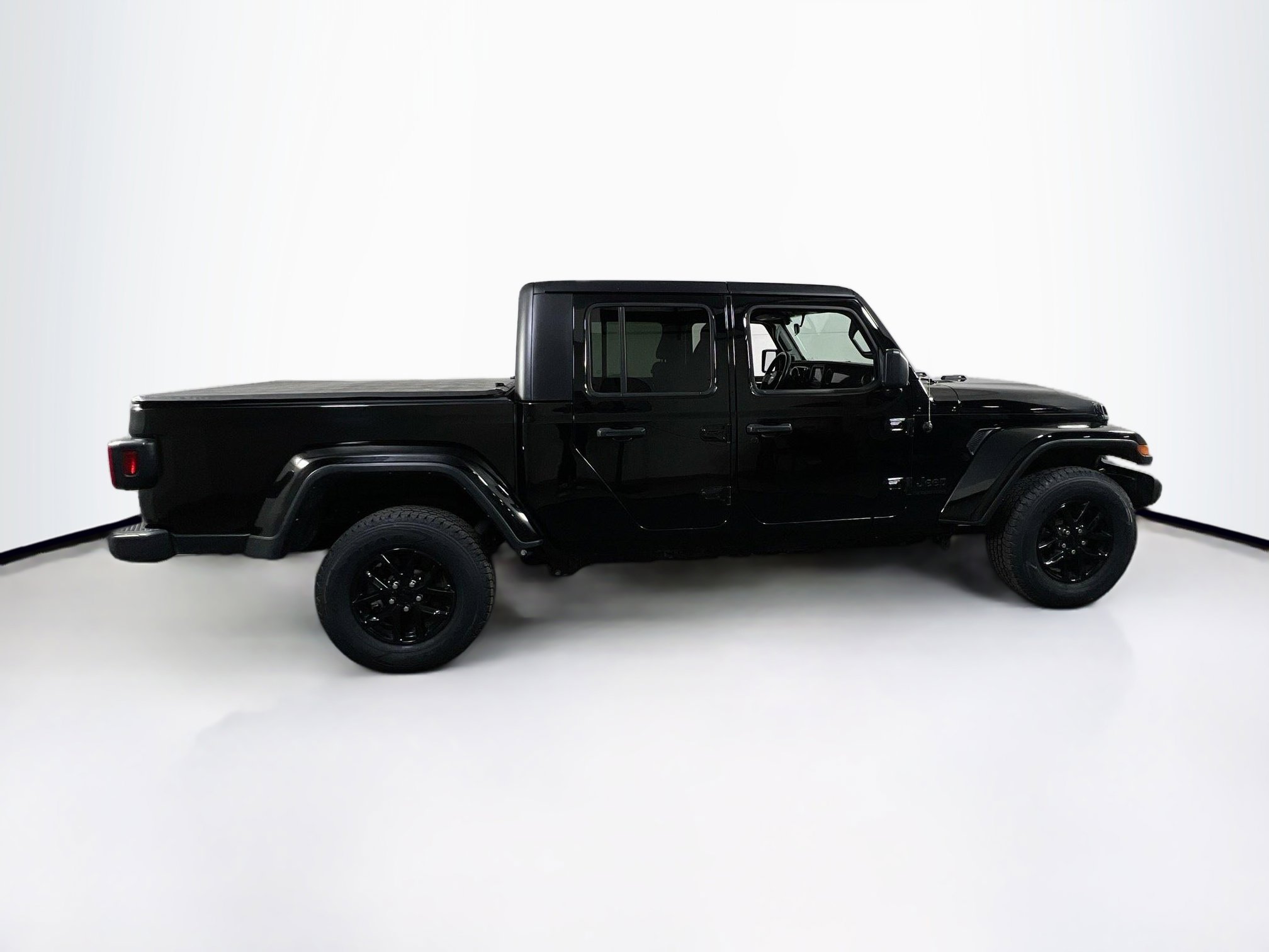 Used 2022 Jeep Gladiator Sport image 4