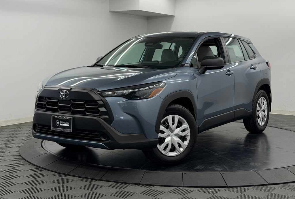 Used 2026 Toyota Corolla Cross L FWD image 3