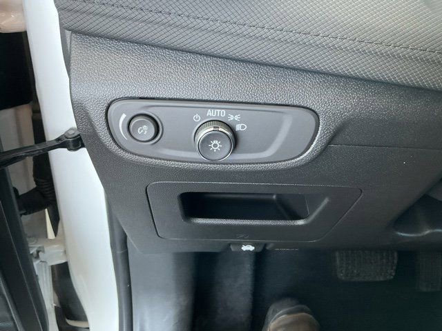 Used 2025 Chevrolet TrailBlazer LT AWD/4WD image 21