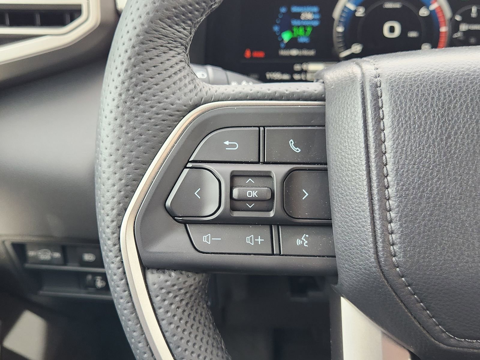 Used 2026 Toyota Sequoia Limited w/ Nightshade Package image 32