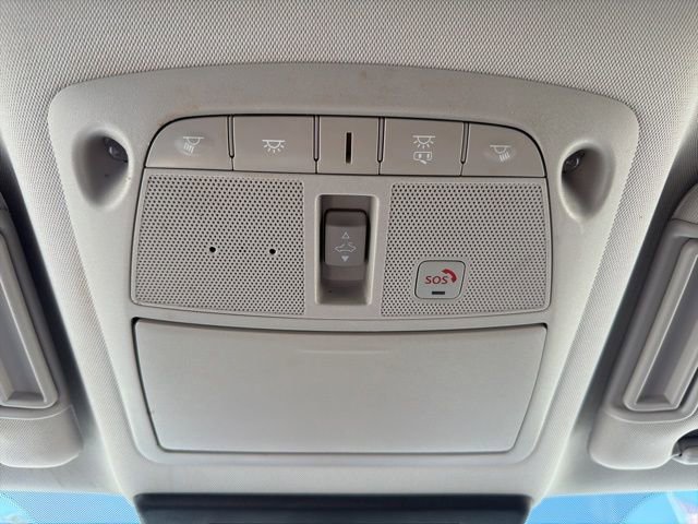 Used 2022 Nissan Armada SL w/ Captain's Chairs Package image 32