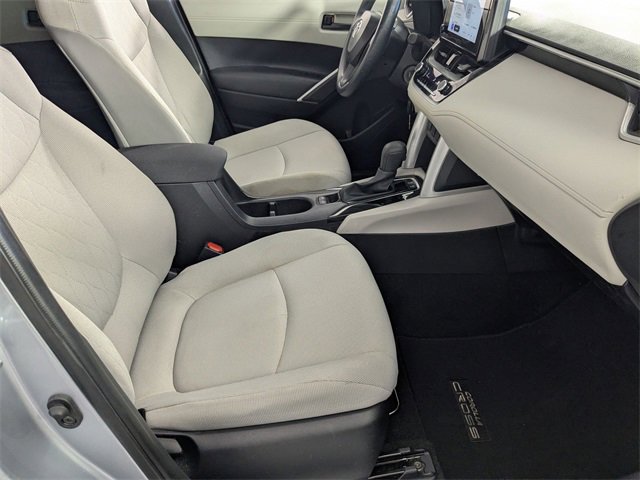 Used 2024 Toyota Corolla Cross L image 27