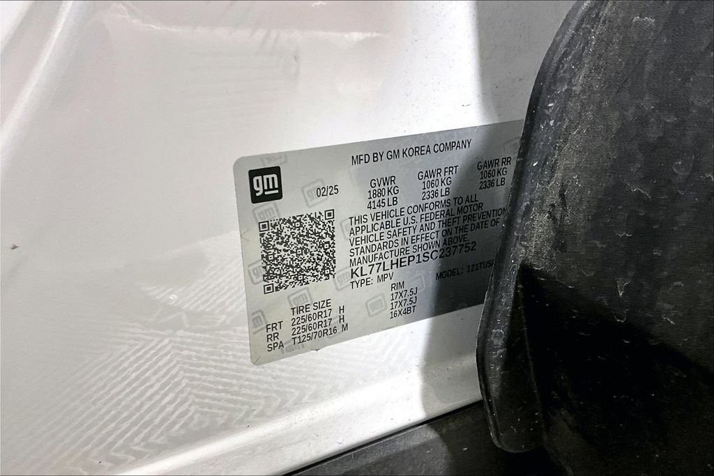 Used 2025 Chevrolet Trax LT w/ LT Convenience Package image 26