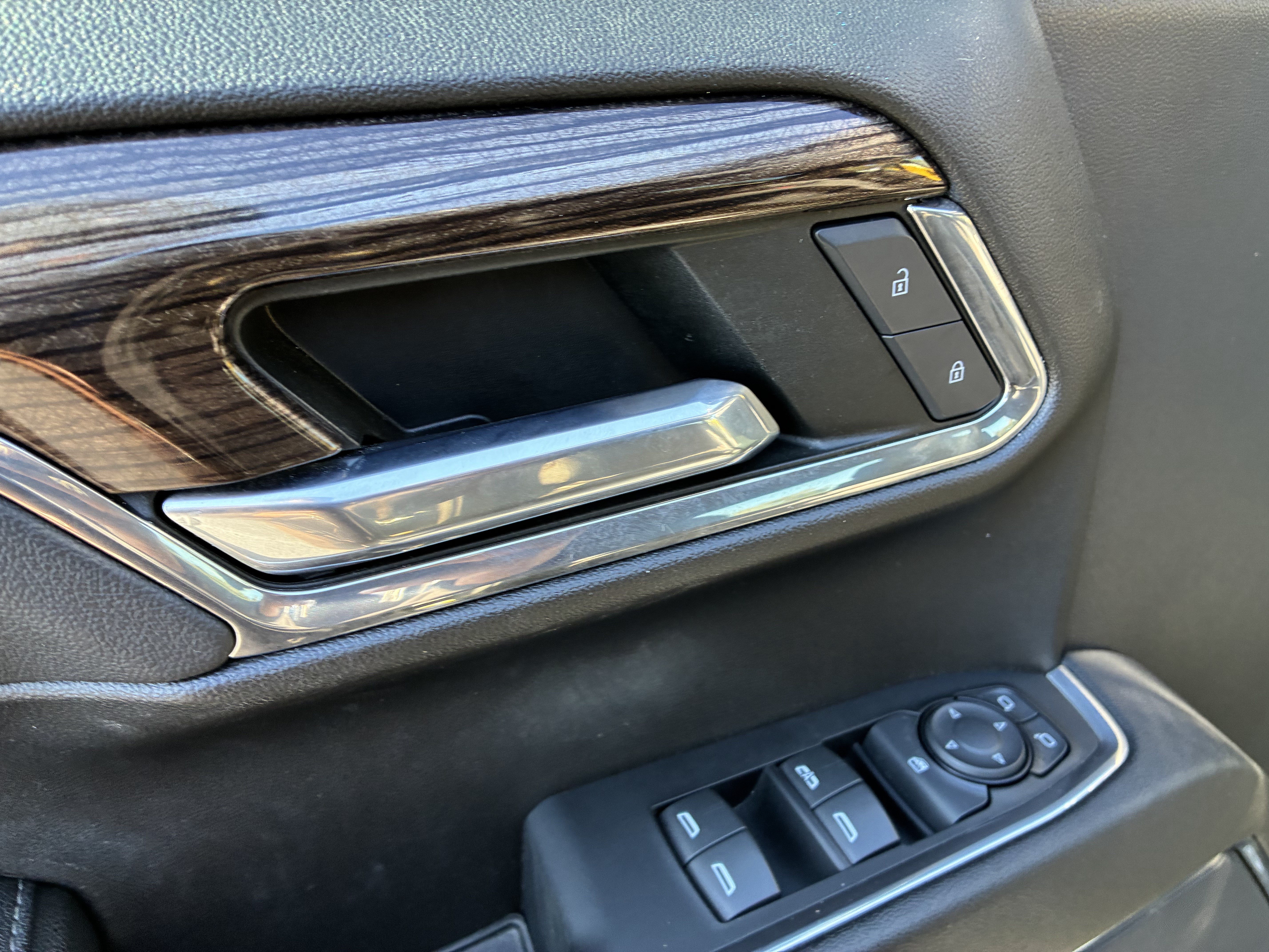 Used 2023 Chevrolet Silverado 1500 RST AWD/4WD image 25