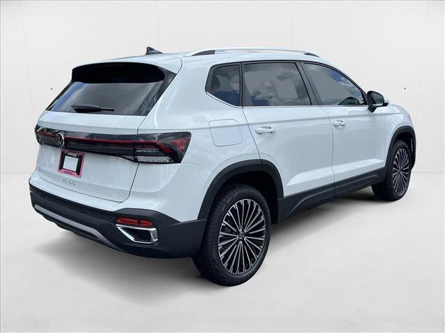 New 2025 Volkswagen Taos SE image 5