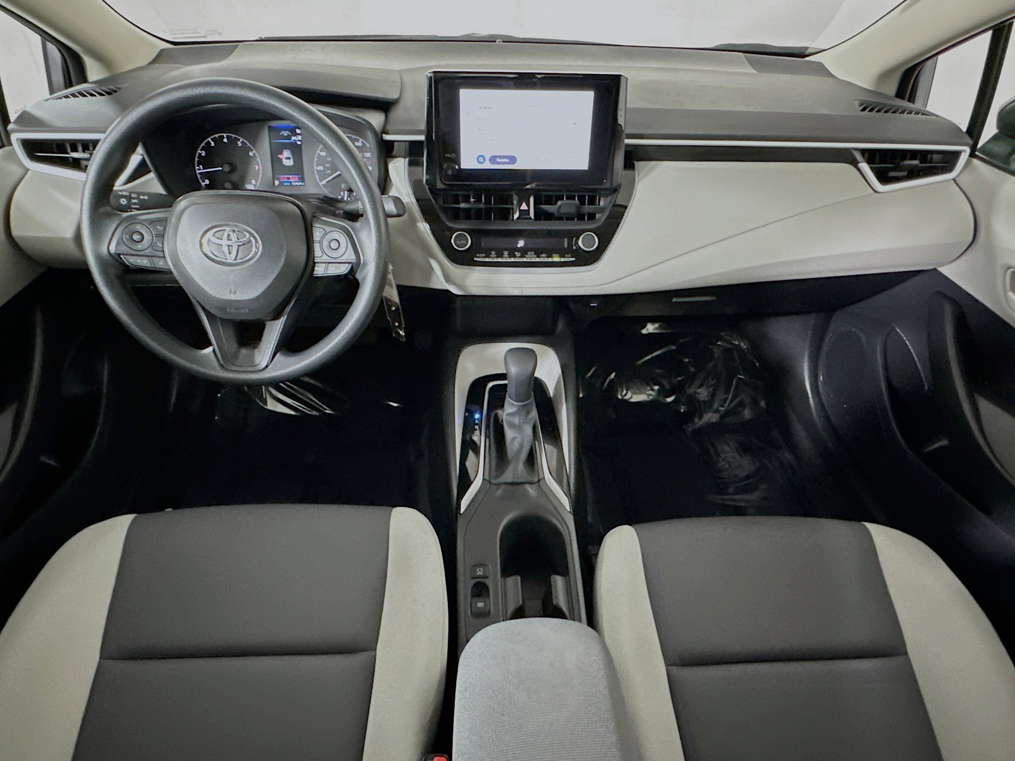 Used 2024 Toyota Corolla LE image 26