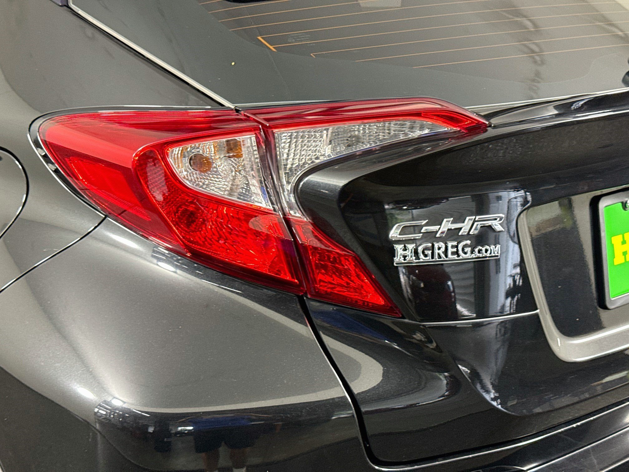 Used 2021 Toyota C-HR LE FWD image 35