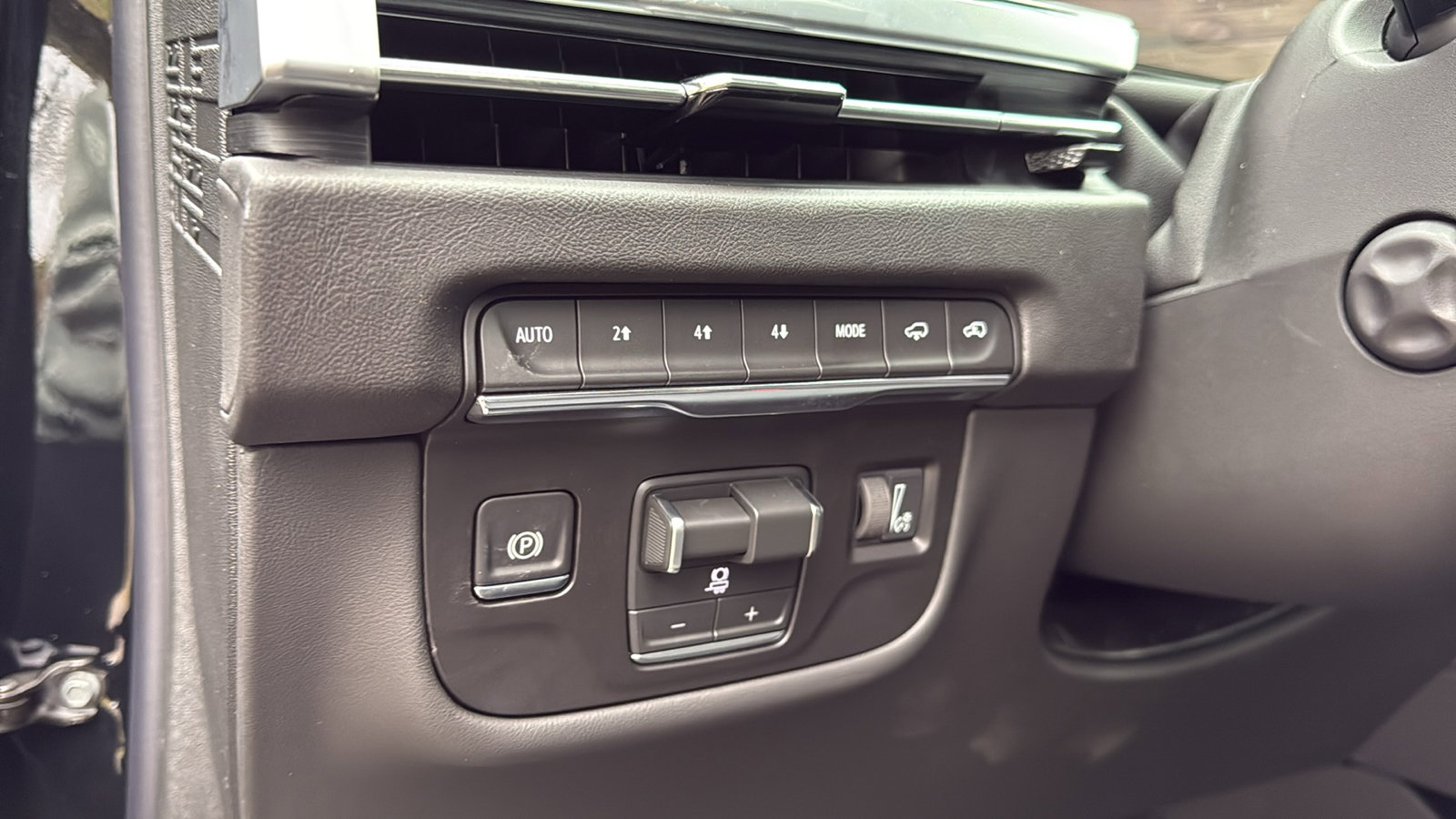 New 2026 Cadillac Escalade ESV Sport w/ Touring Package image 13