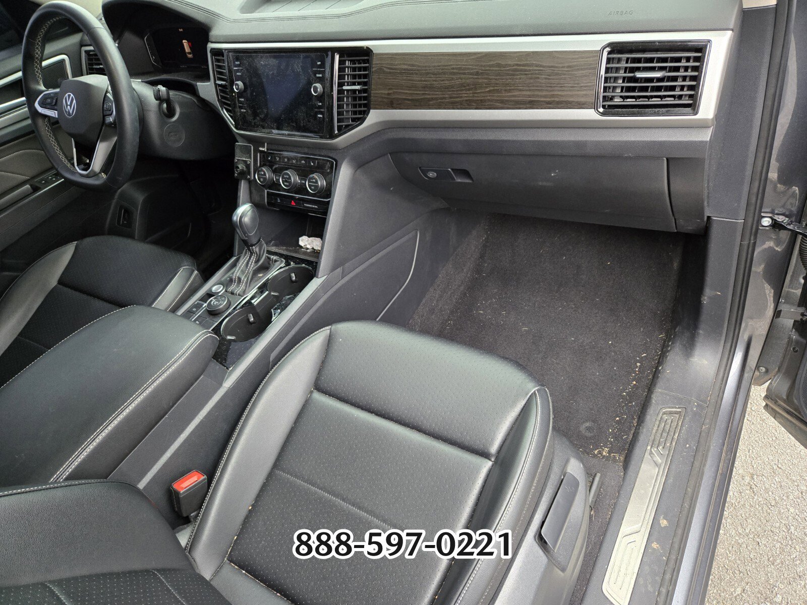 Certified 2022 Volkswagen Atlas SE image 4