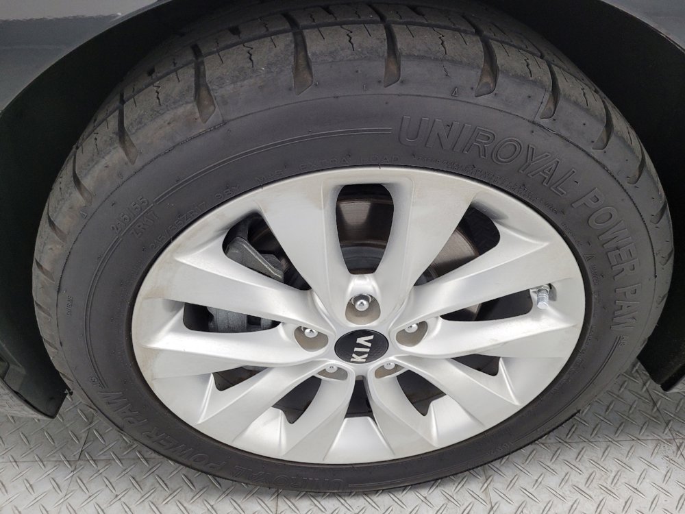 Used 2018 Kia Optima LX w/ 17" Alloy Wheels Package image 31