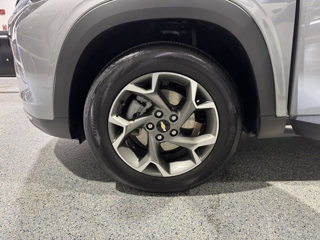 Used 2024 Chevrolet Trax LT w/ Sunroof Package image 26