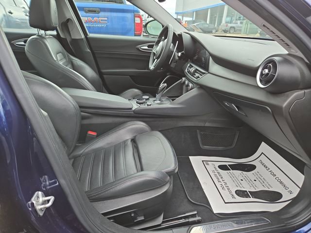 Used 2018 Alfa Romeo Giulia Ti Sport w/ Quick Order Package 22U Sport image 26