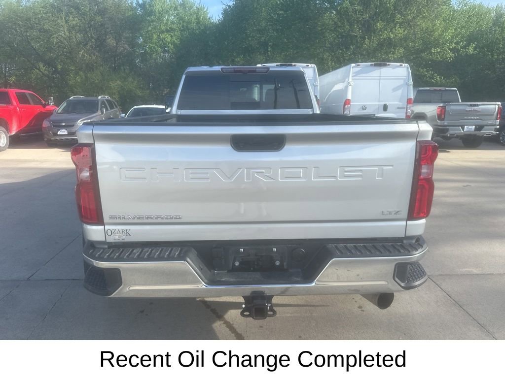 Certified 2022 Chevrolet Silverado 3500 LTZ w/ LTZ Convenience Package AWD/4WD image 9