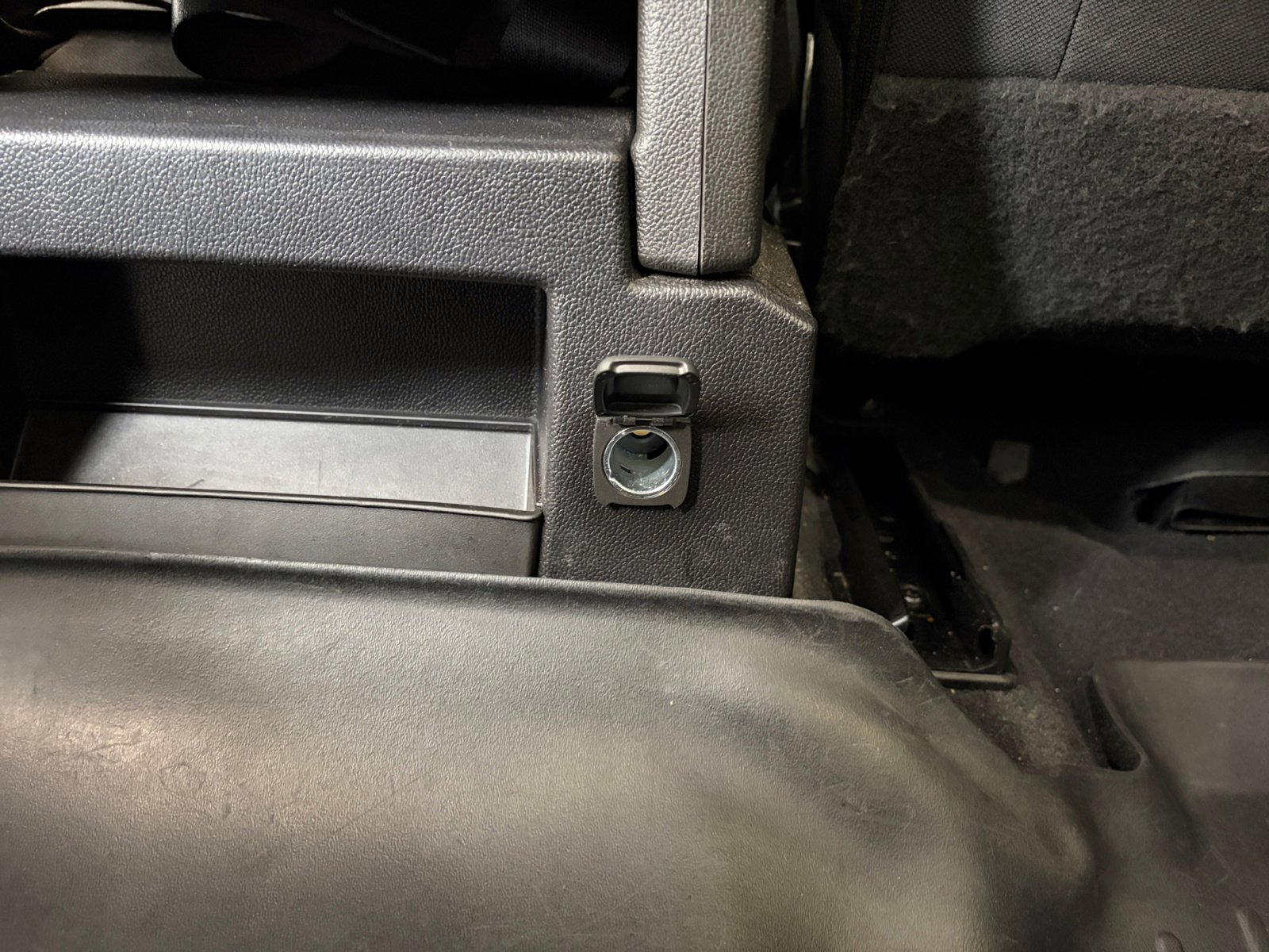 Used 2018 Chevrolet Silverado 1500 LT w/ All Star Edition image 19