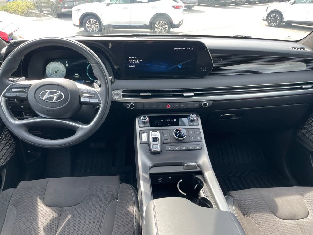 Used 2025 Hyundai Palisade Calligraphy image 18
